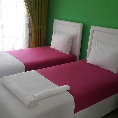 Derin Butik Sigacik